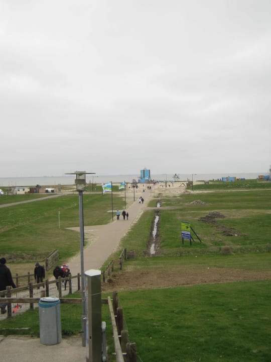 Blick von der Düne zum Strand Center Parcs Park Nordseeküste