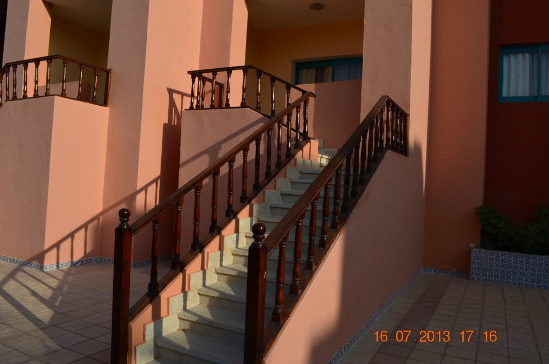 Wejście do pokoju od strony basenu Pickalbatros Aqua Park Resort - Hurghada