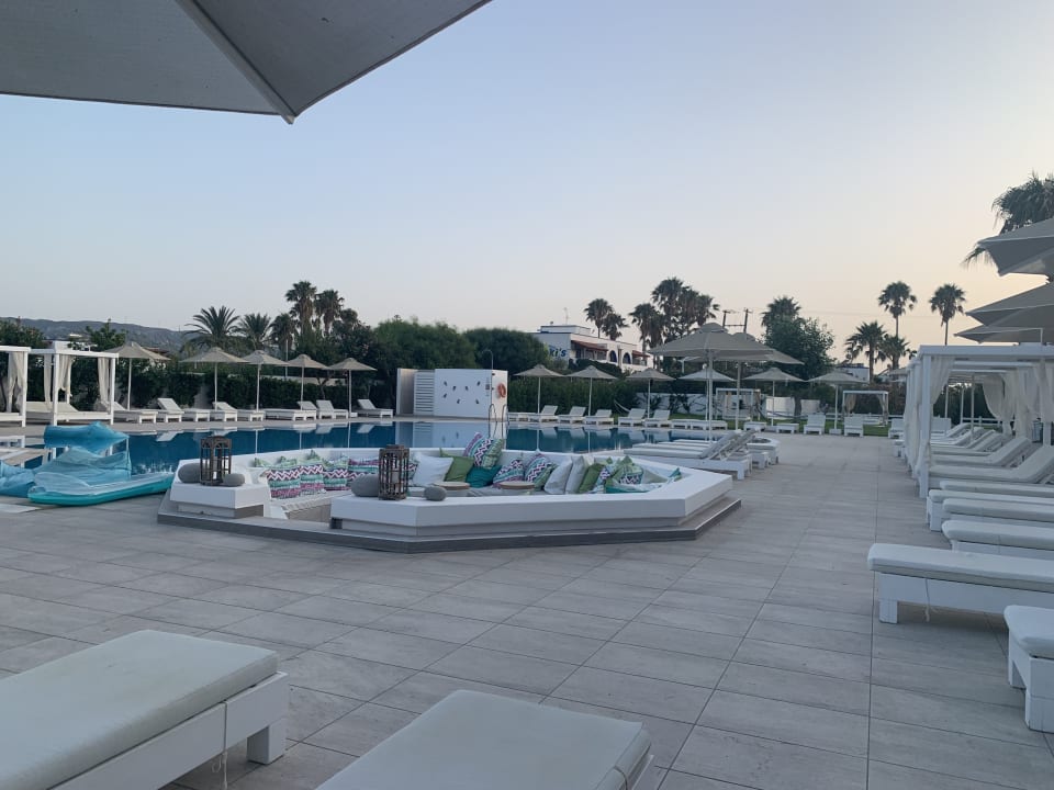 Pool Gaia In Style - Adults only