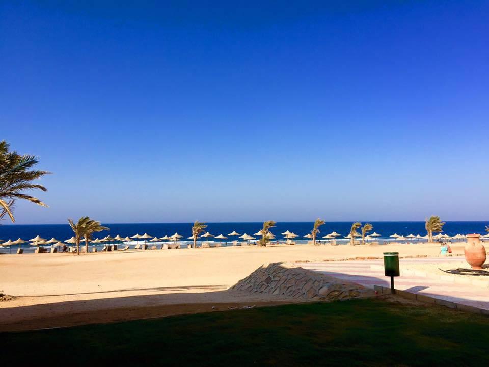 Parter bok Three Corners Sea Beach Resort