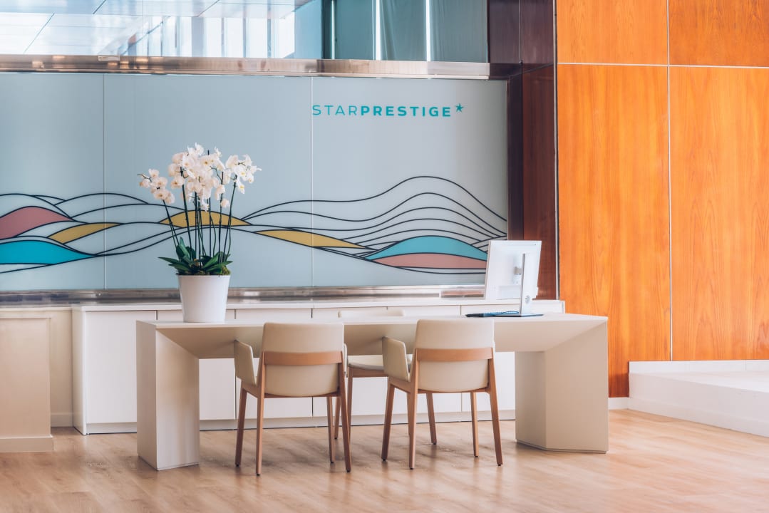 Lobby Iberostar Waves Bouganville Playa