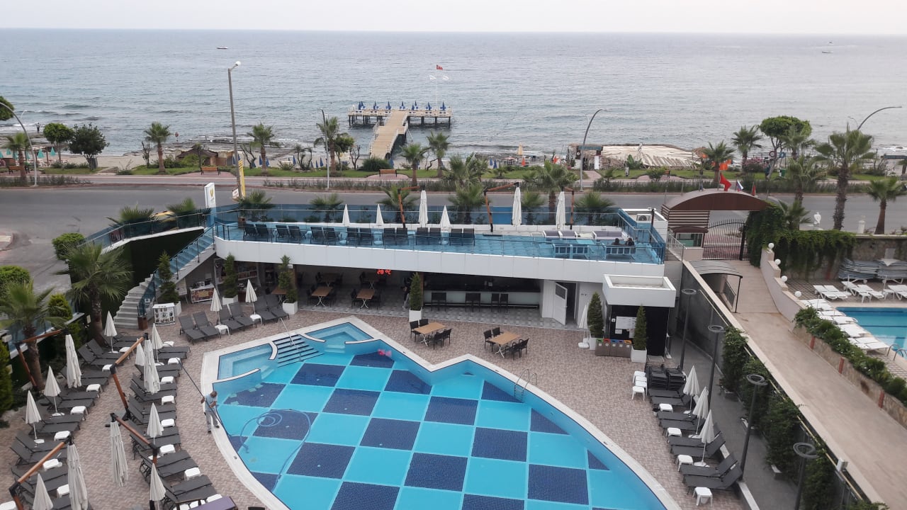 Pool Sunprime C-Lounge