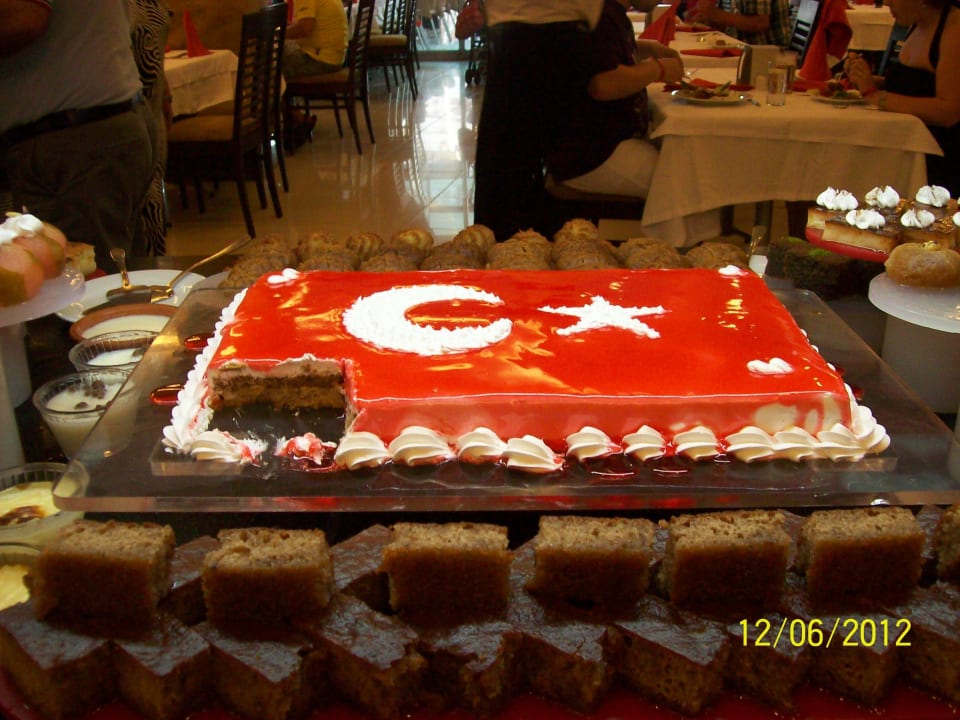 Torte mit Motiv Alaiye Resort & Spa