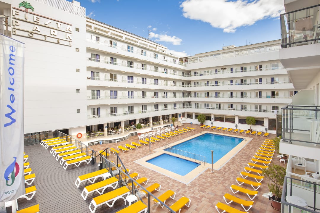 Außenansicht Hotel Fiesta Park