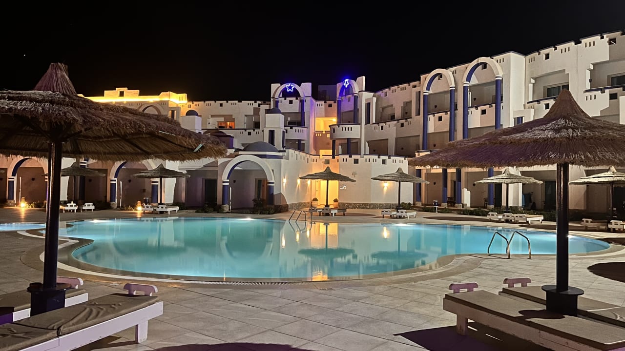 Pool Coral Sun Beach