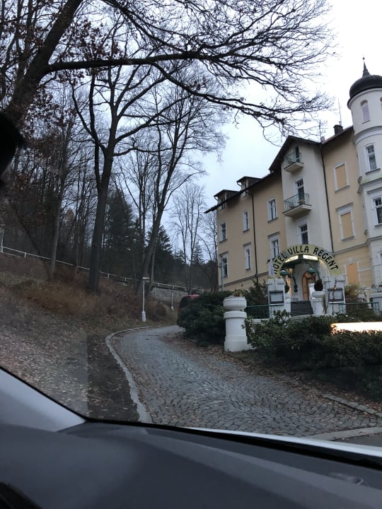 Außenansicht Hotel Villa Regent