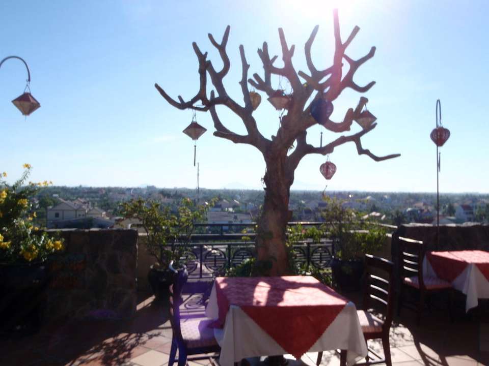 Dachterrasse, Frühstücksbereich Mercure Hoi An Royal