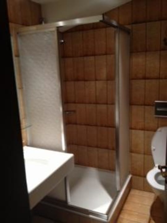 Badezimmer Hotel Plattenhof Lech