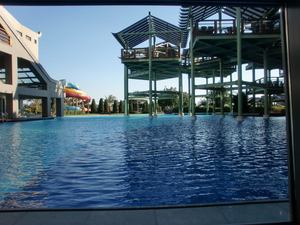 Von Oasis Bar  Limak Lara Deluxe Hotel & Resort