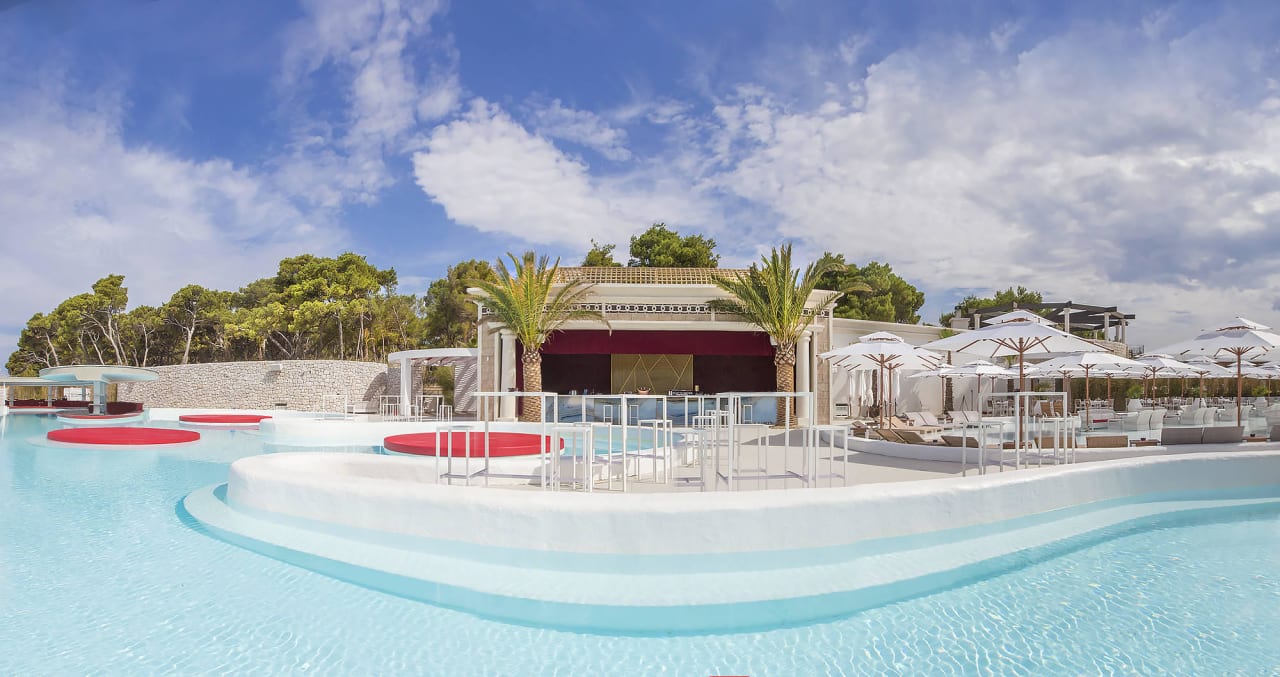 "En Vogue Beach Bar" Amadria Park Jure (Sibenik) • HolidayCheck