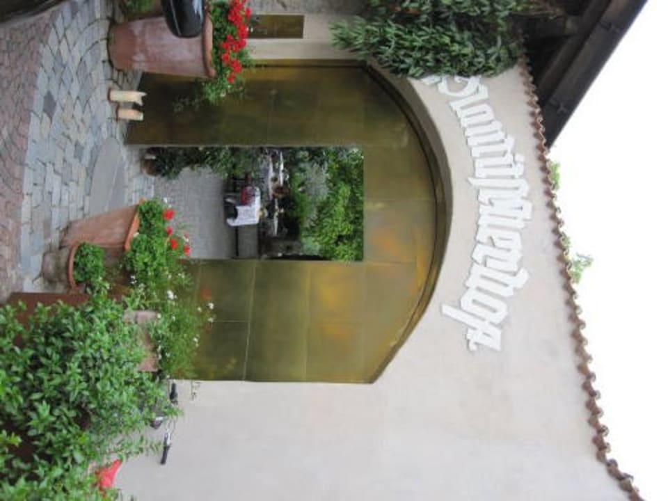 Eingangstor Hotel Ansitz Plantiz