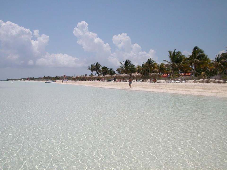 Blick zum Strand von der Sandbank Hotel Vigía Cayo Guillermo