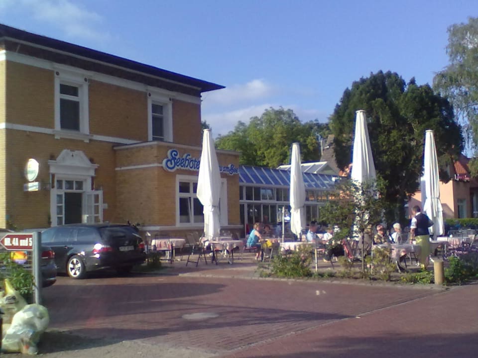 Vorderansicht Falk Seehotel Plau am See