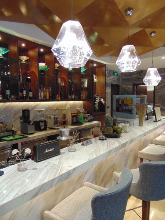 Lobby D' Lecia Ha Long Hotel