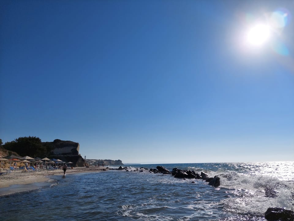 Strand Hotel Kouros Palace