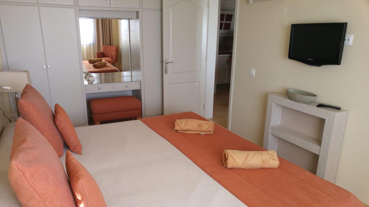 Zimmer Apartments Ambassador