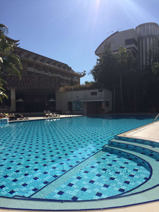 Pool Port Side Resort Hotel