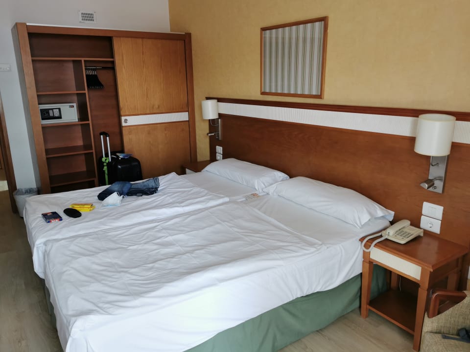 Zimmer allsun Hotel Lucana