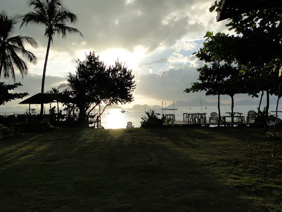 Sunset Stunning Vistas Beach Resort