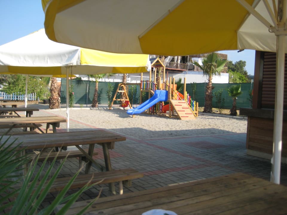 Kinderspielplatz Dizalya Palm Garden