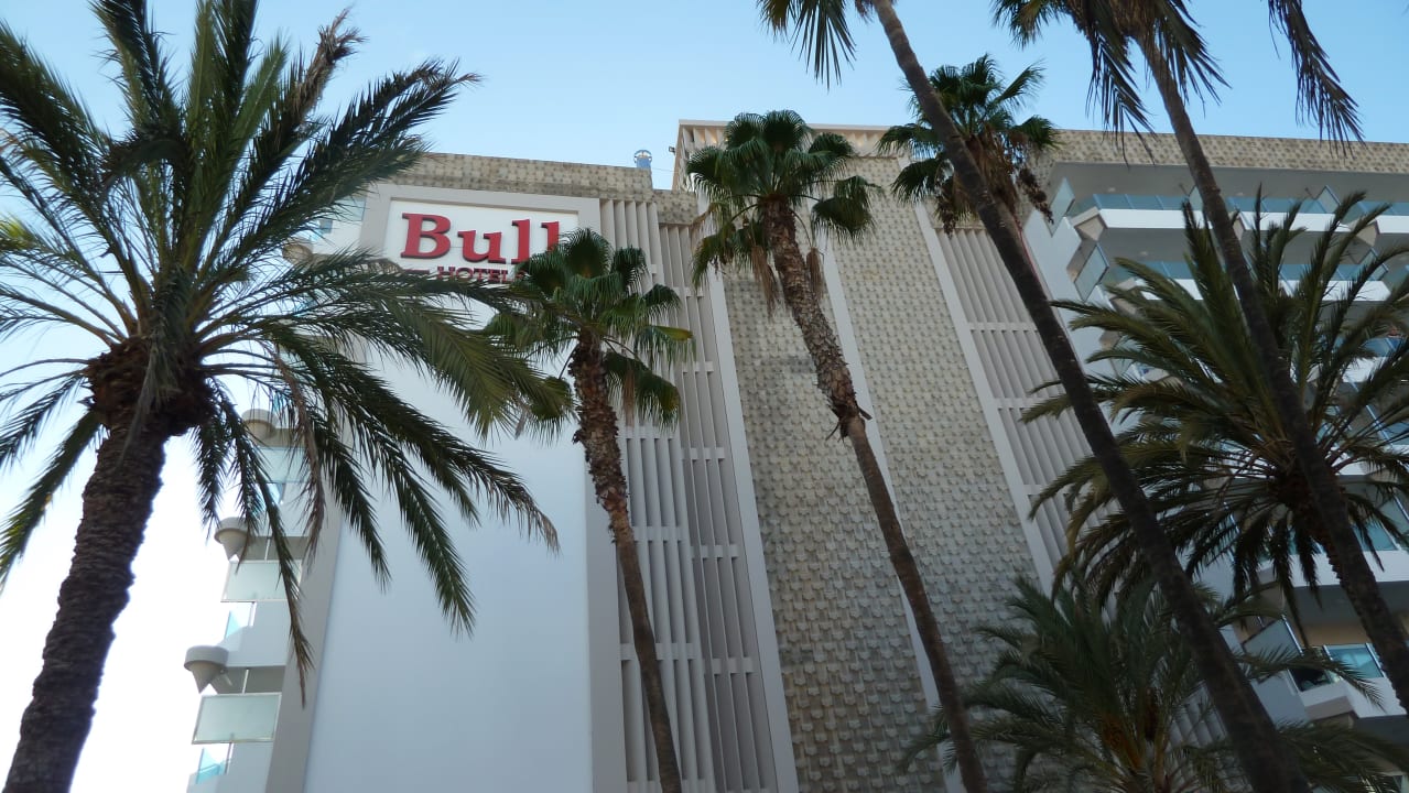 Außenansicht Bull Escorial & Spa