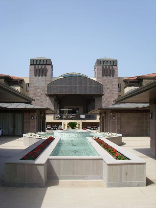 Hoteleingang Calimera Serra Palace