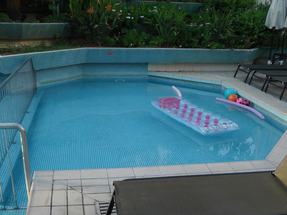 Kinderbecken Hauprpool Hotel Theartemis Palace