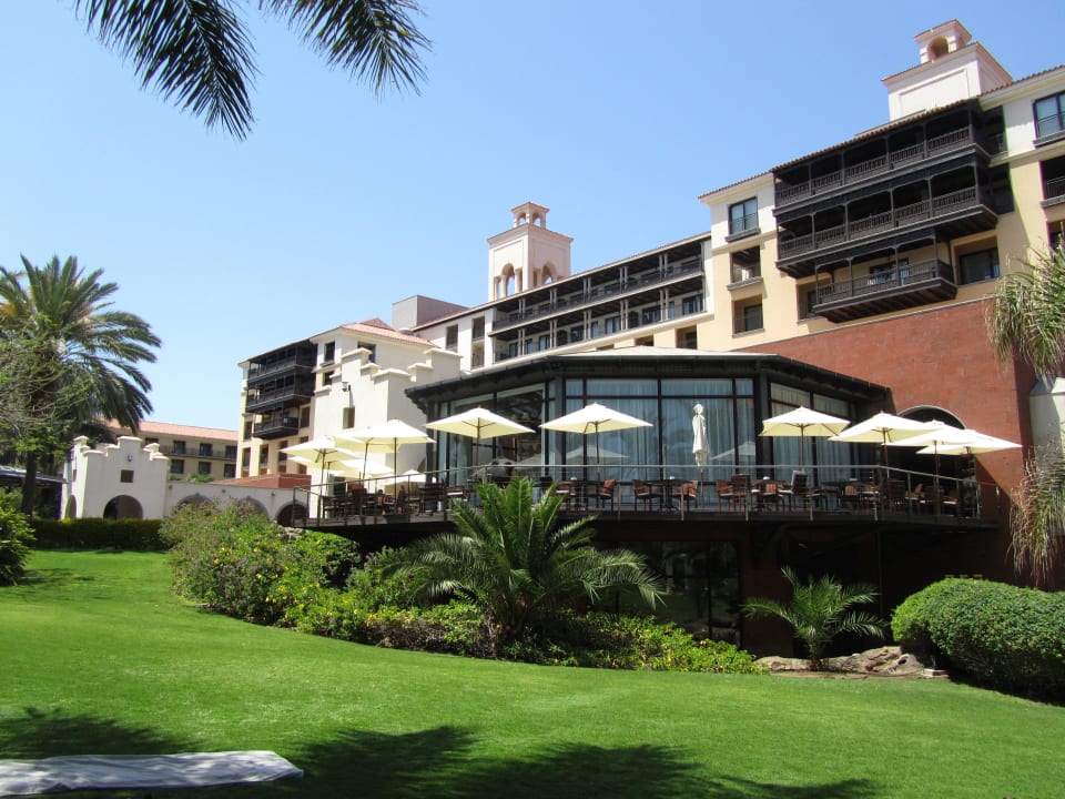 Hotel vom VIP-Pool aus Lopesan Costa Meloneras, Resort & Spa