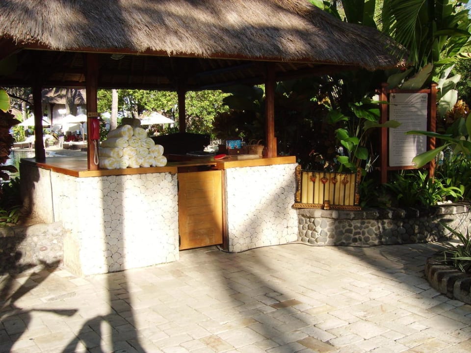 Badetuchausgabe The Laguna A Luxury Collection Resort & Spa