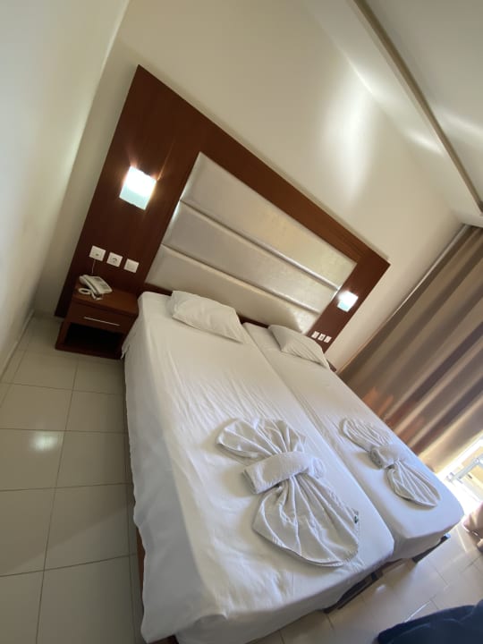 Zimmer Hotel Marathon