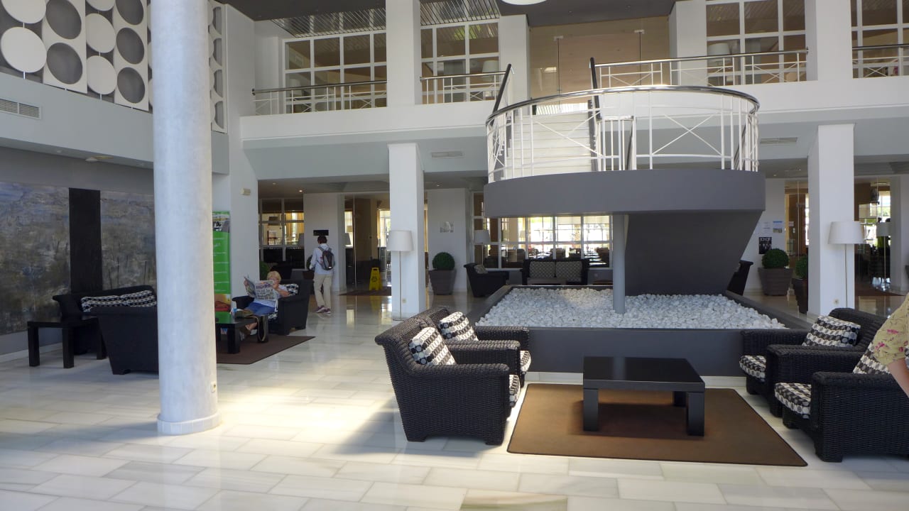 Lobby Protur Vista Badia Aparthotel