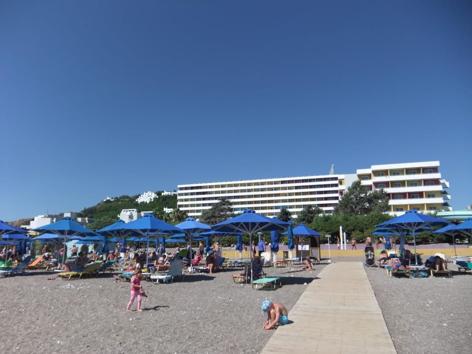 Von strad zum hotel  Esperides Beach Resort