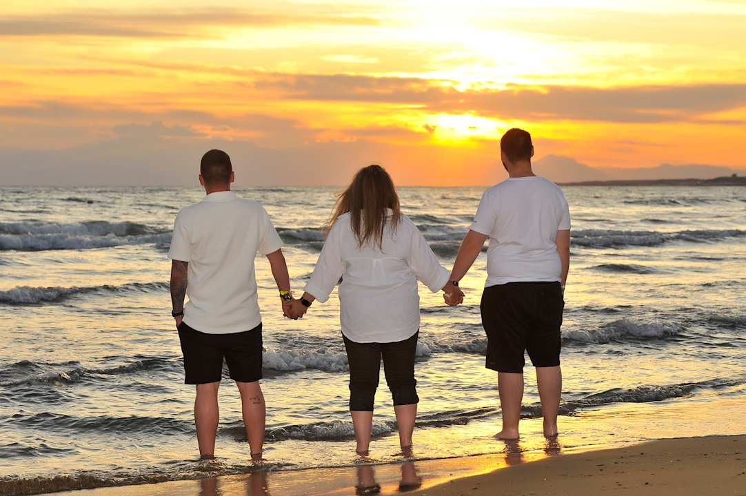 Strand Side Story Resort & Spa