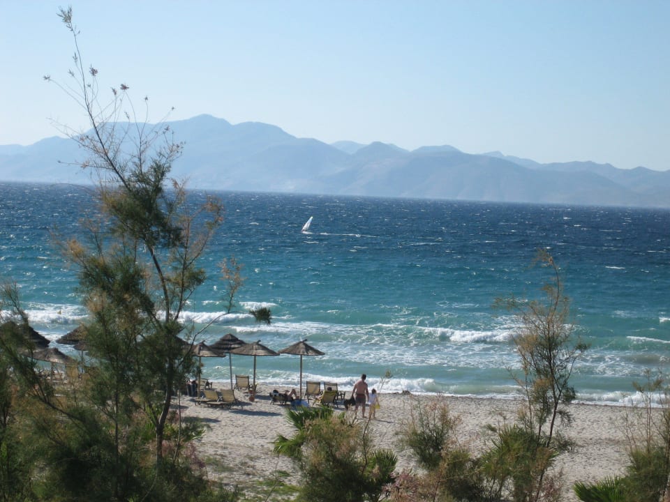 Surfaction bei 5 bf aus N Atlantica Marmari Palace