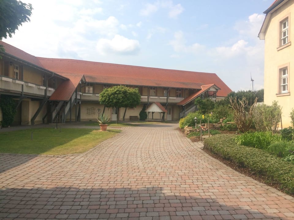Innenhof Landgasthaus Sattelhof