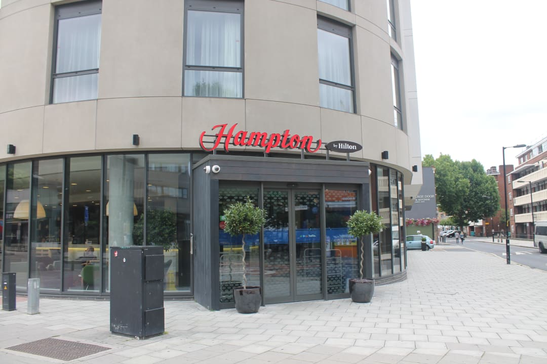 Außenansicht Hampton by Hilton London Waterloo