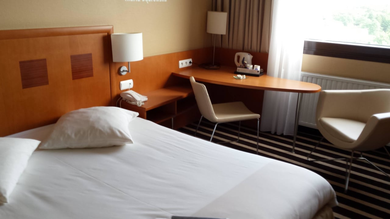 Widok pokoju Hotel Novotel Marina