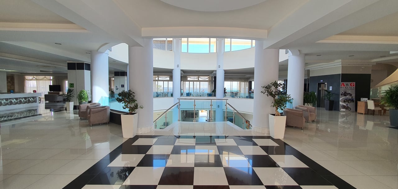 Lobby Grand Blue Beach Hotel