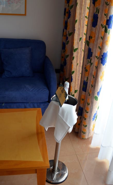 Kleine Aufmerksamkeit zum Geburtstag MUR Hotel Faro Jandia & Spa Fuerteventura