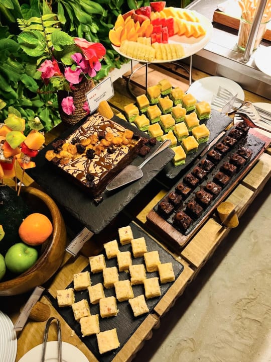 Gastro Machchafushi Island Resort & Spa Maldives, The Centara Collection