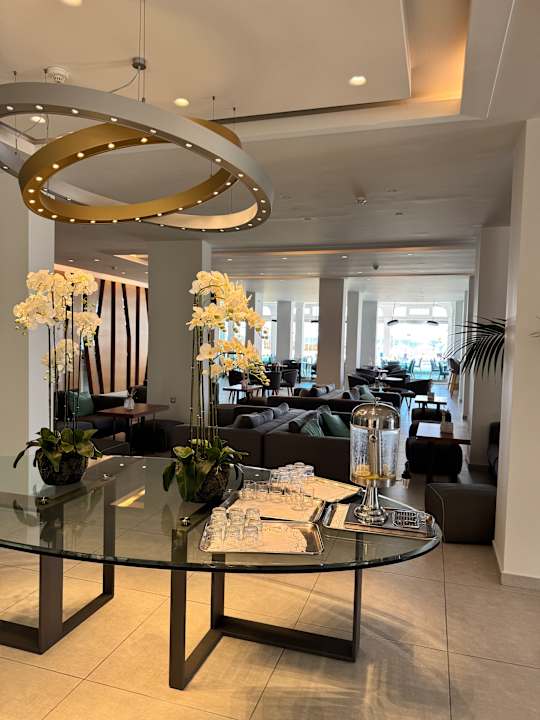 Lobby Acharavi Beach Hotel
