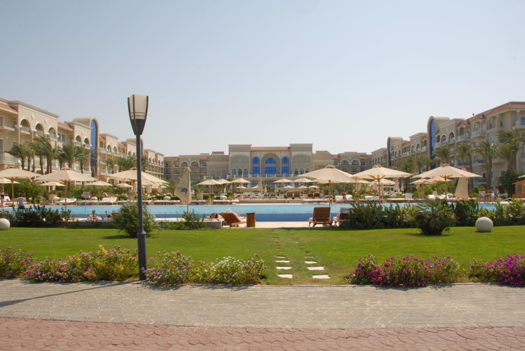 Blick Salzwasserpool Premier Le Reve Hotel & Spa