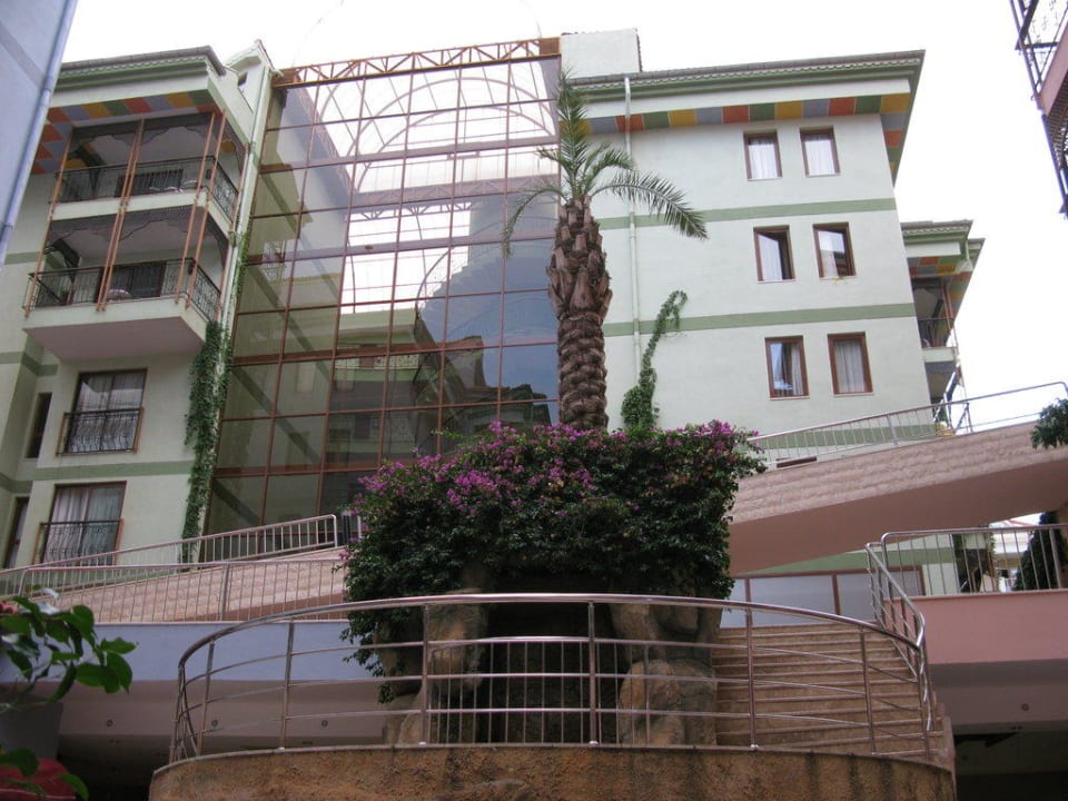 Hotel Gebäude Hotel Turan Prince