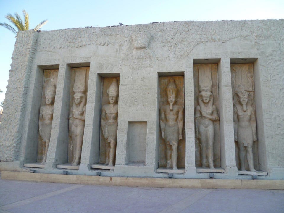 Geschichte  Pickalbatros Alf Leila Wa Leila Resort - Neverland Hurghada