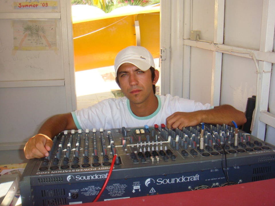 DJ Efi Hotel Orfeus Park