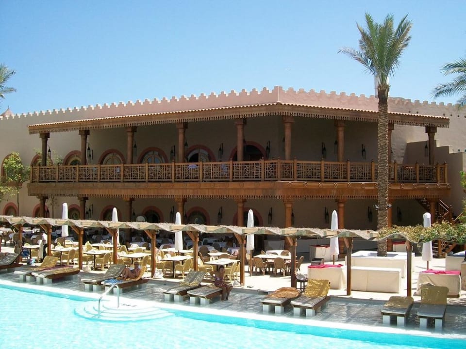 Hauptrestaurant auf zwei Etagen Ghazala Gardens