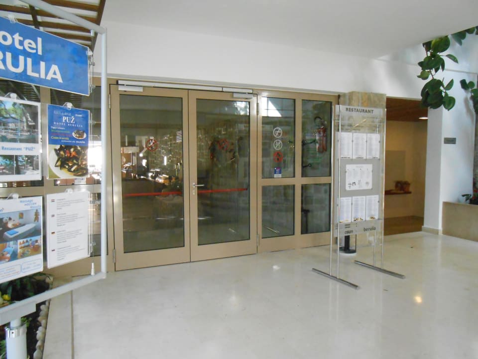 Restaurant Bluesun Hotel Berulia