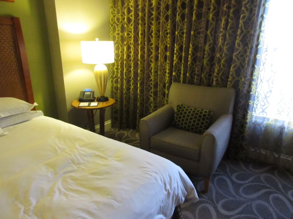 Zimmer Hilton Grand Vacations Suites on the Las Vegas Strip