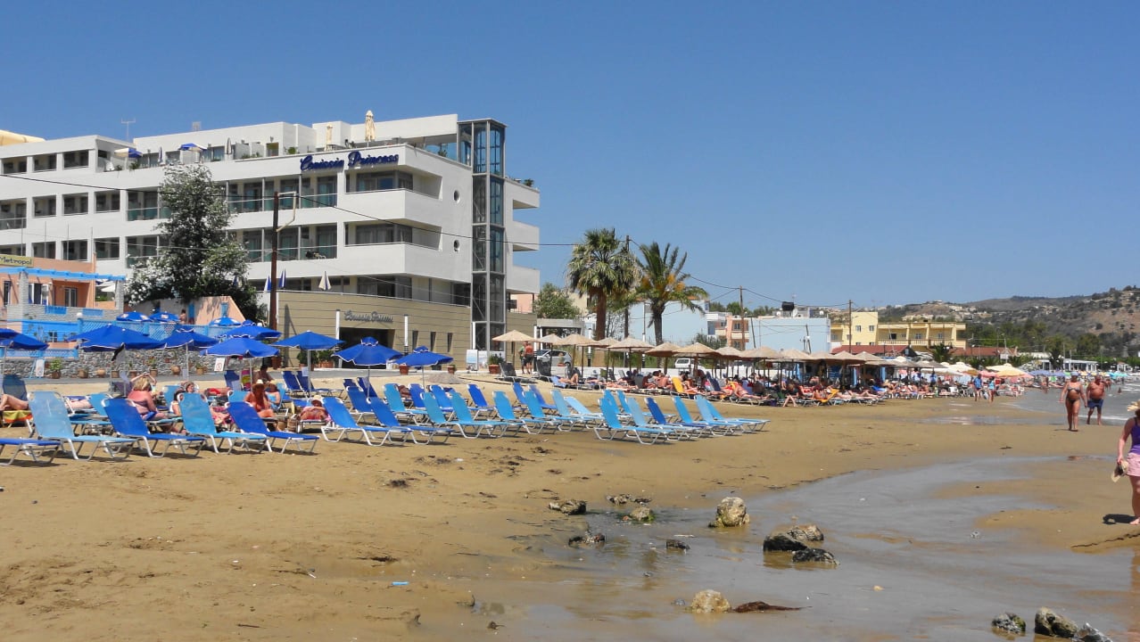 Blick auf Strand und Hotel Corissia Princess Corissia Beach Hotel