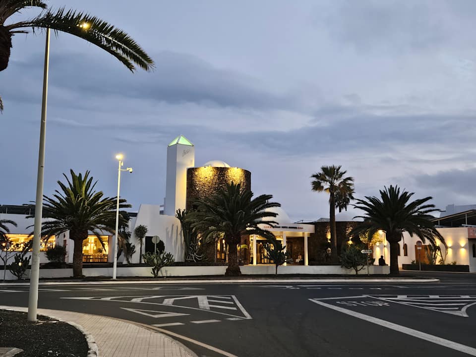 Außenansicht allsun App.-Hotel Albatros